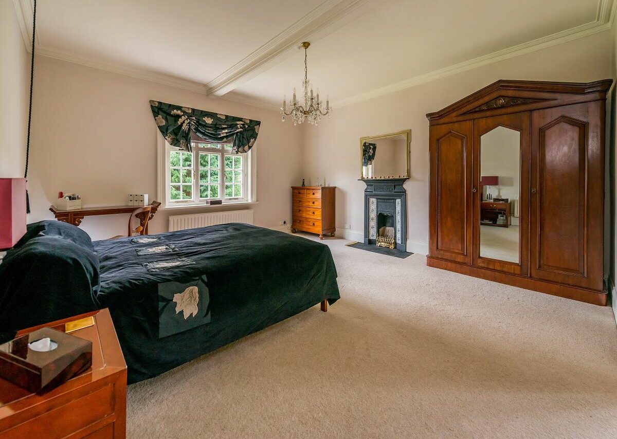The-Old-Rectory-Bedroom-aspect-ratio-660-470